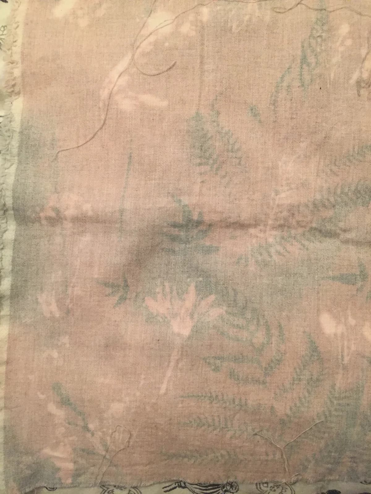 Current collection piece